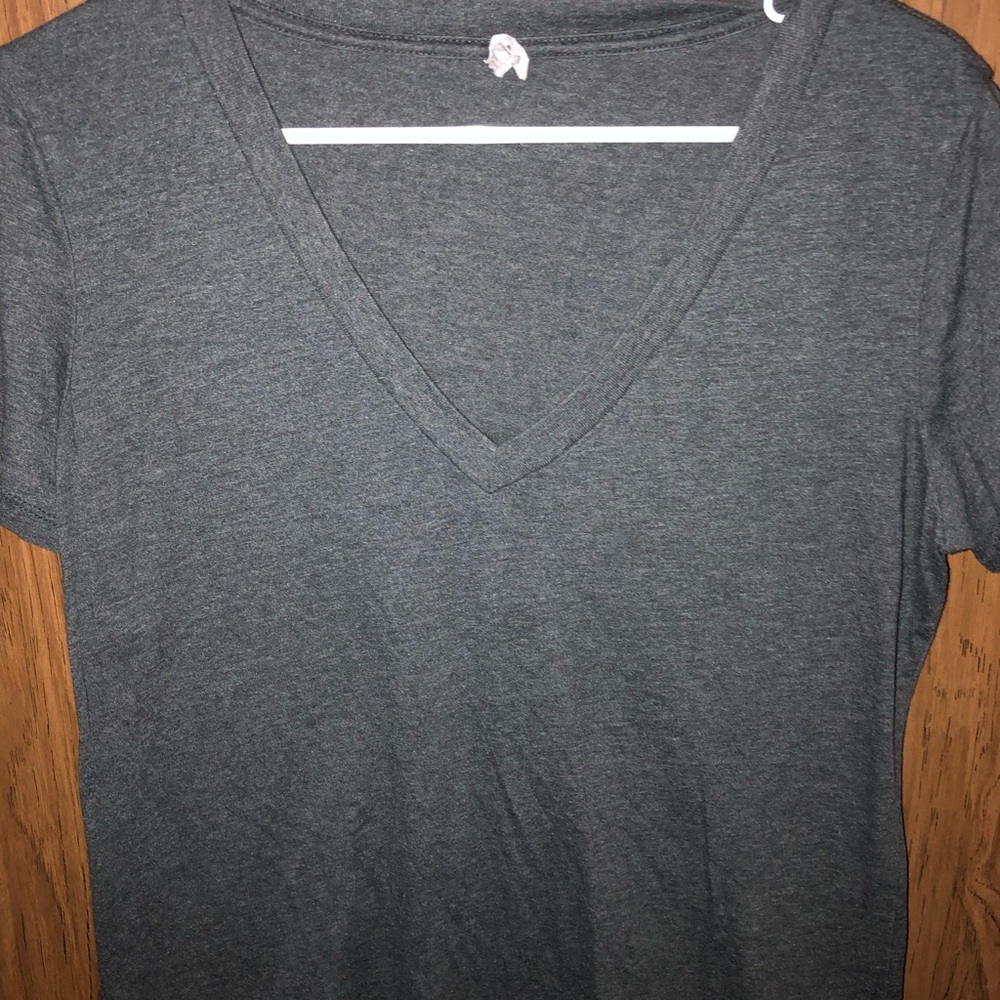 Plain grey vneck